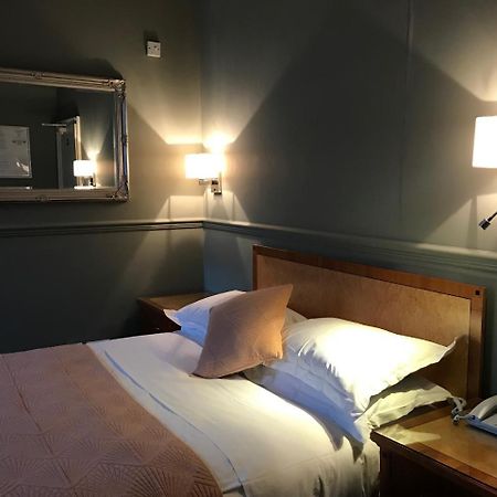 Eurobar & Hotel Оксфорд Экстерьер фото